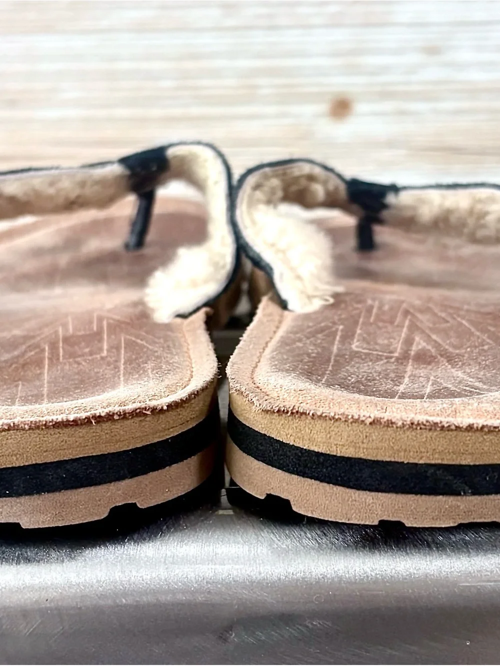UGG Kids Black Suede Sheepskin-Lined Flip Flops